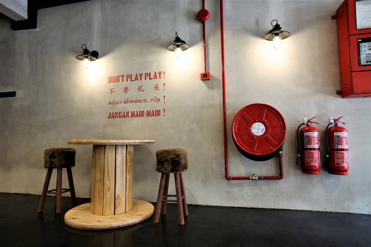 Hotel The Rucksack Caratel - Jonker Wing Malacca Esterno foto