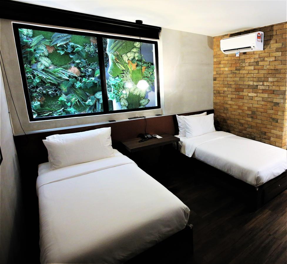 Hotel The Rucksack Caratel - Jonker Wing Malacca Esterno foto